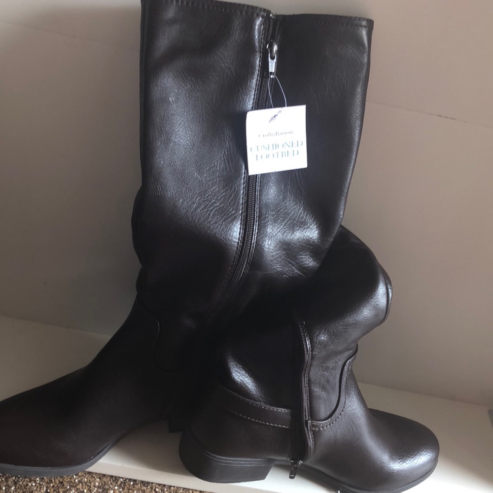Heeled boots